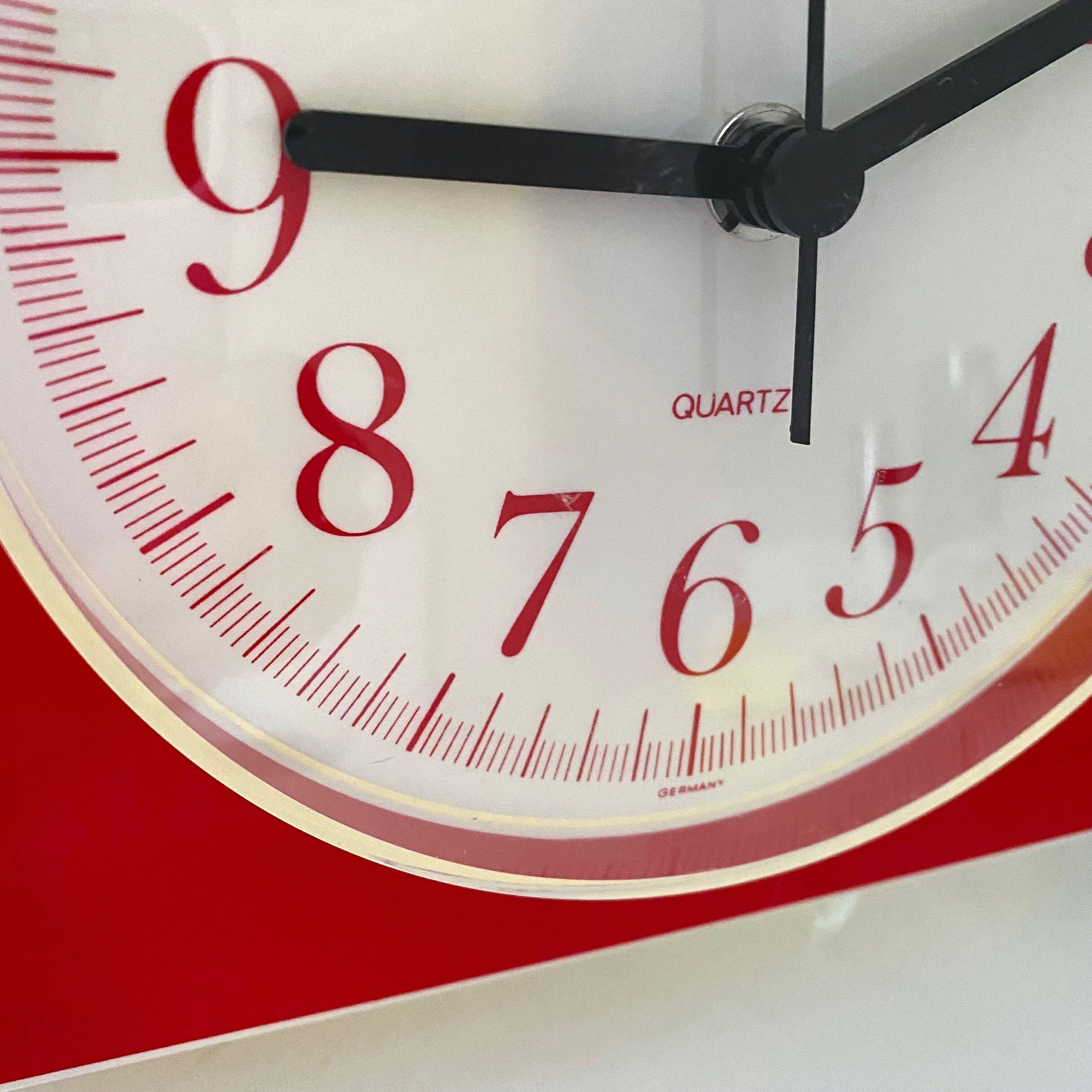 Europa wall clock, space age, 70's kitchen