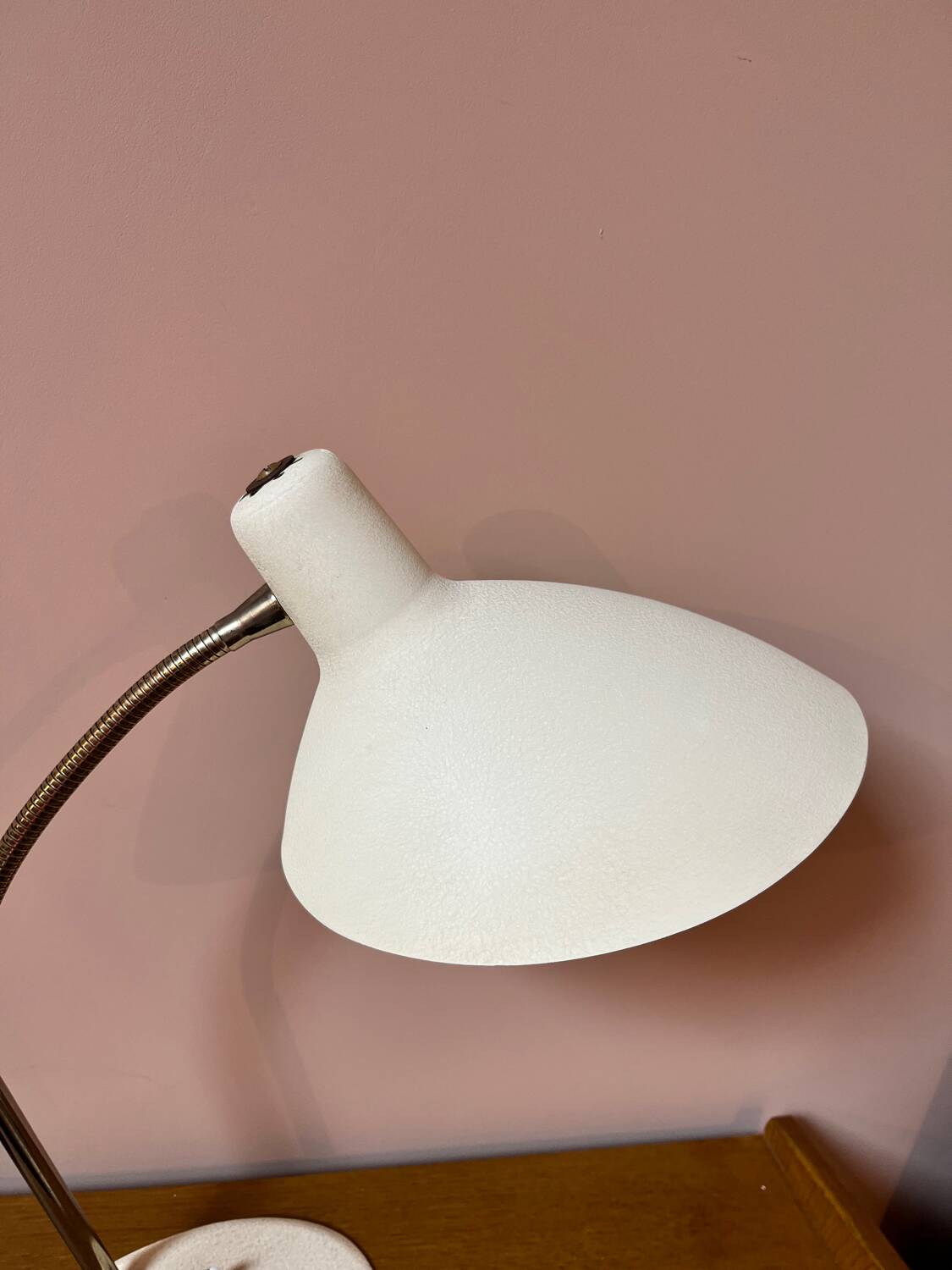 Desk lamp