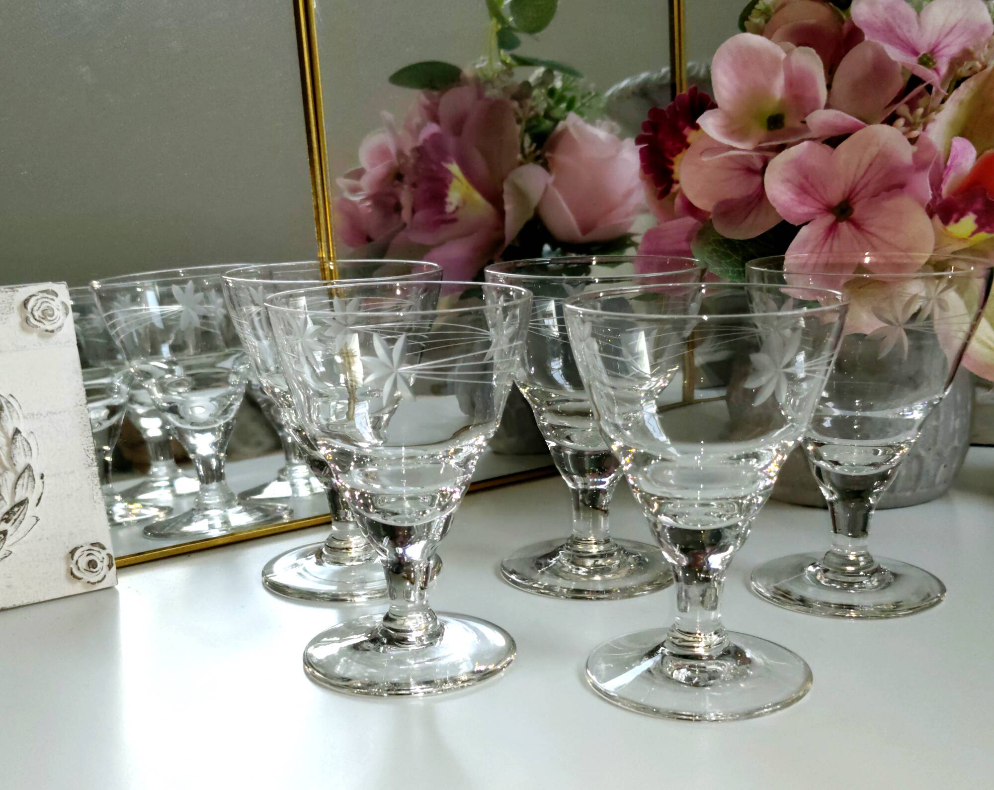Grab it: Set of 5 Art Deco engraved crystal wine glasses - 1920