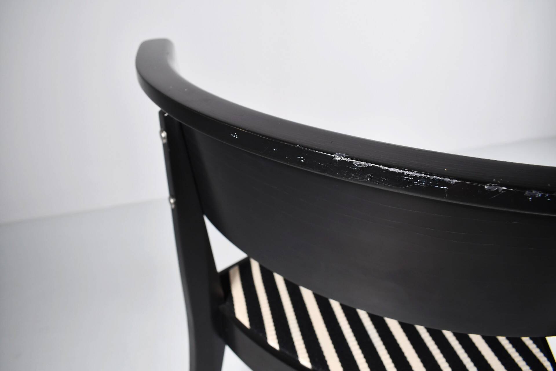 Chaise asymétrique B1 de Stefan Wewerka 1978