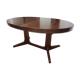 Oval dining table with extensions