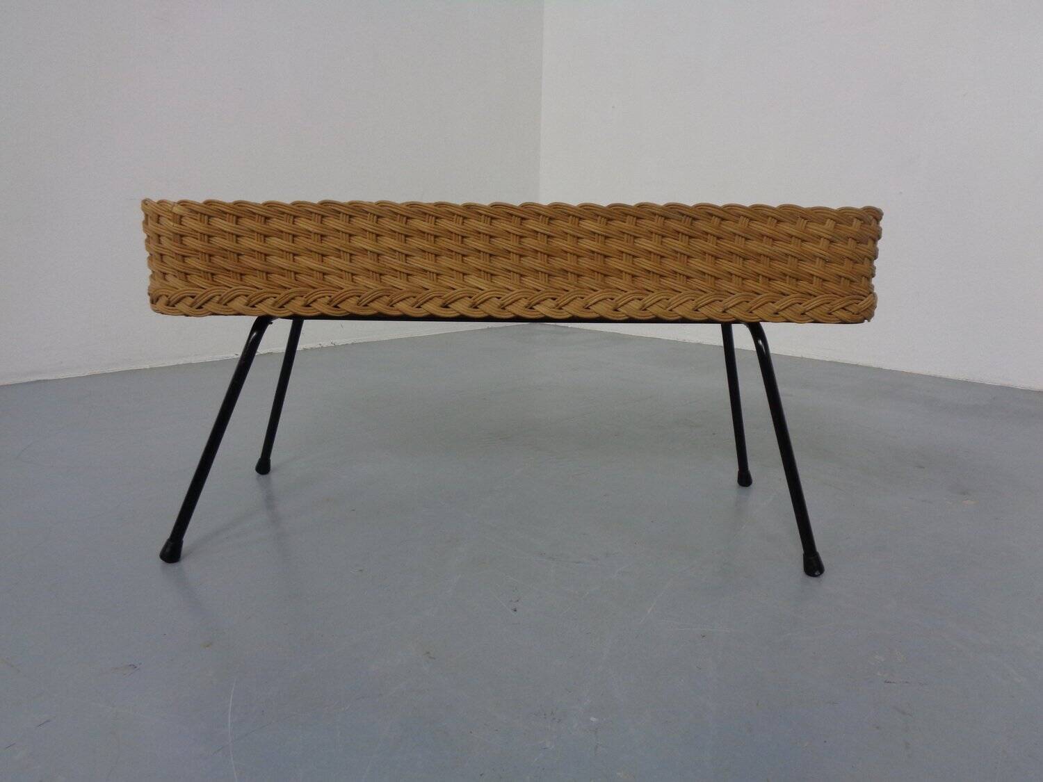 Large German flower planter in rattan and steel, 1950s