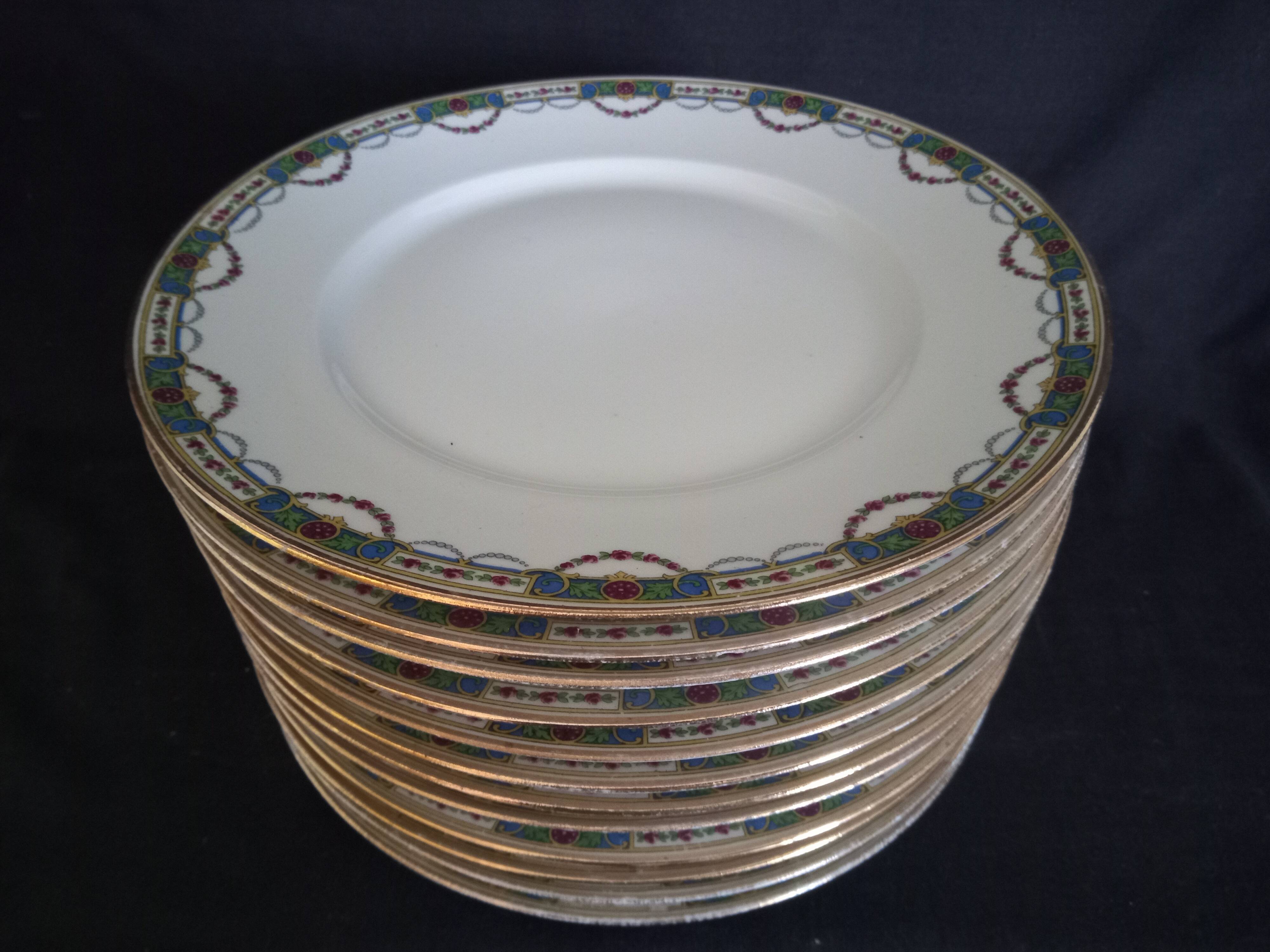 12 Art Deco dinner plates in Limoges porcelain decorated by Jean Boyer, 1920