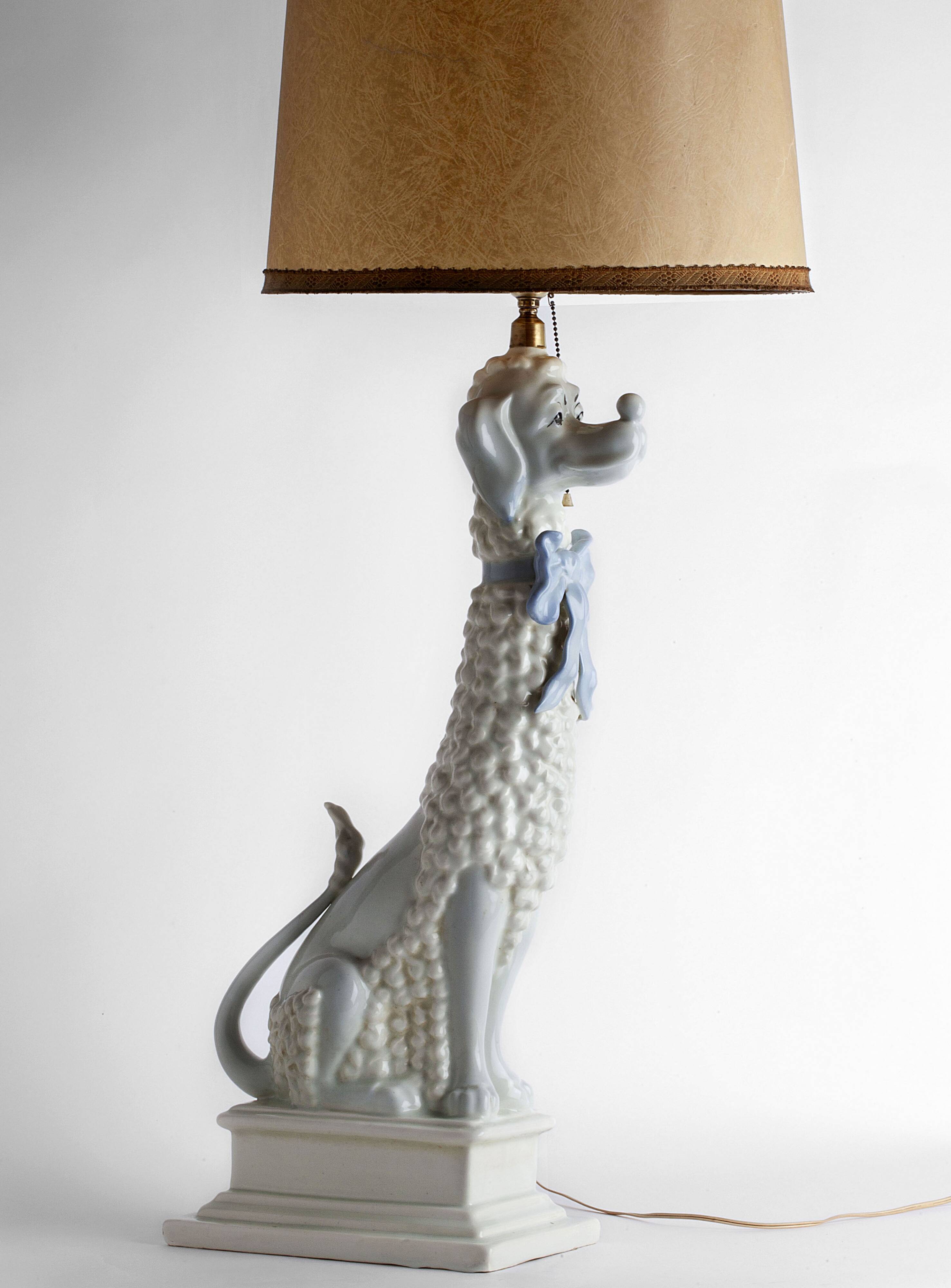 Manises Dog Lamp