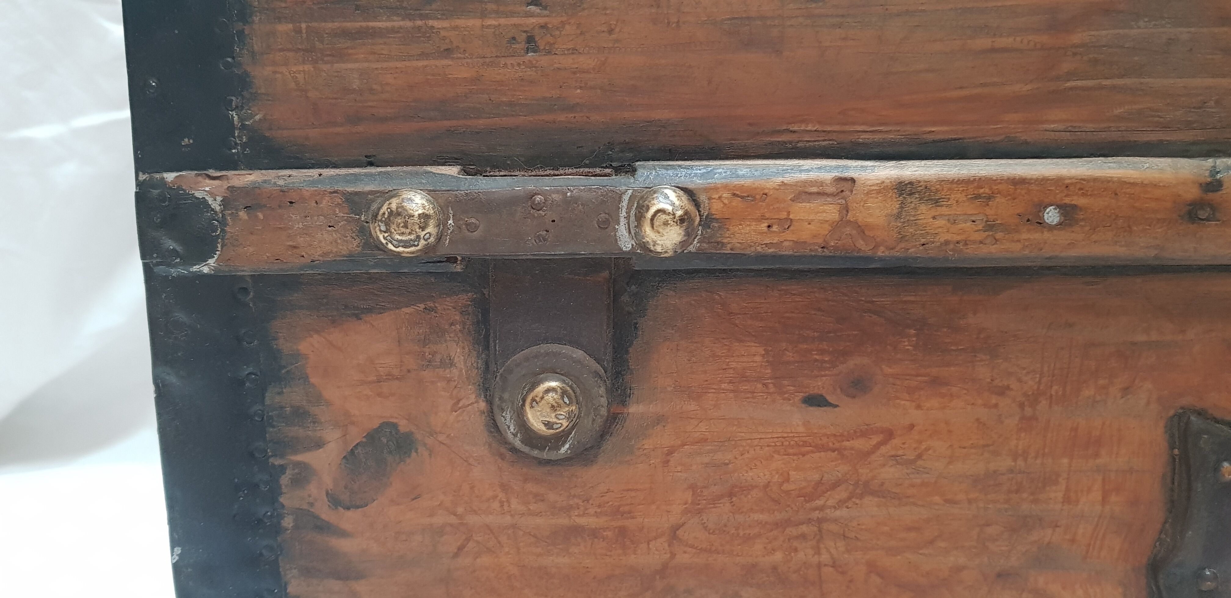 Former wooden travel trunk