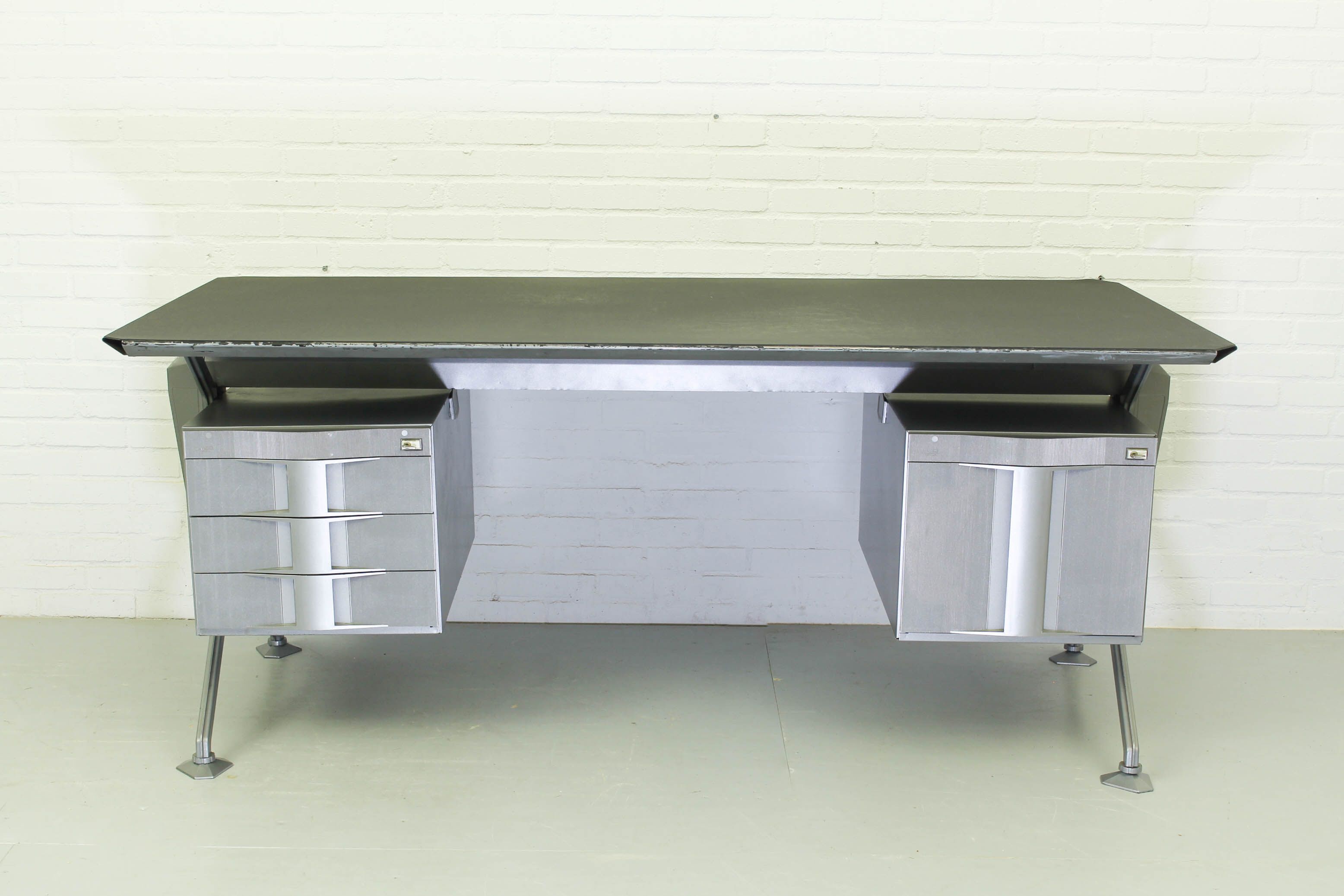 Arco Desk by Studio BBPR  for Olivetti, 1963