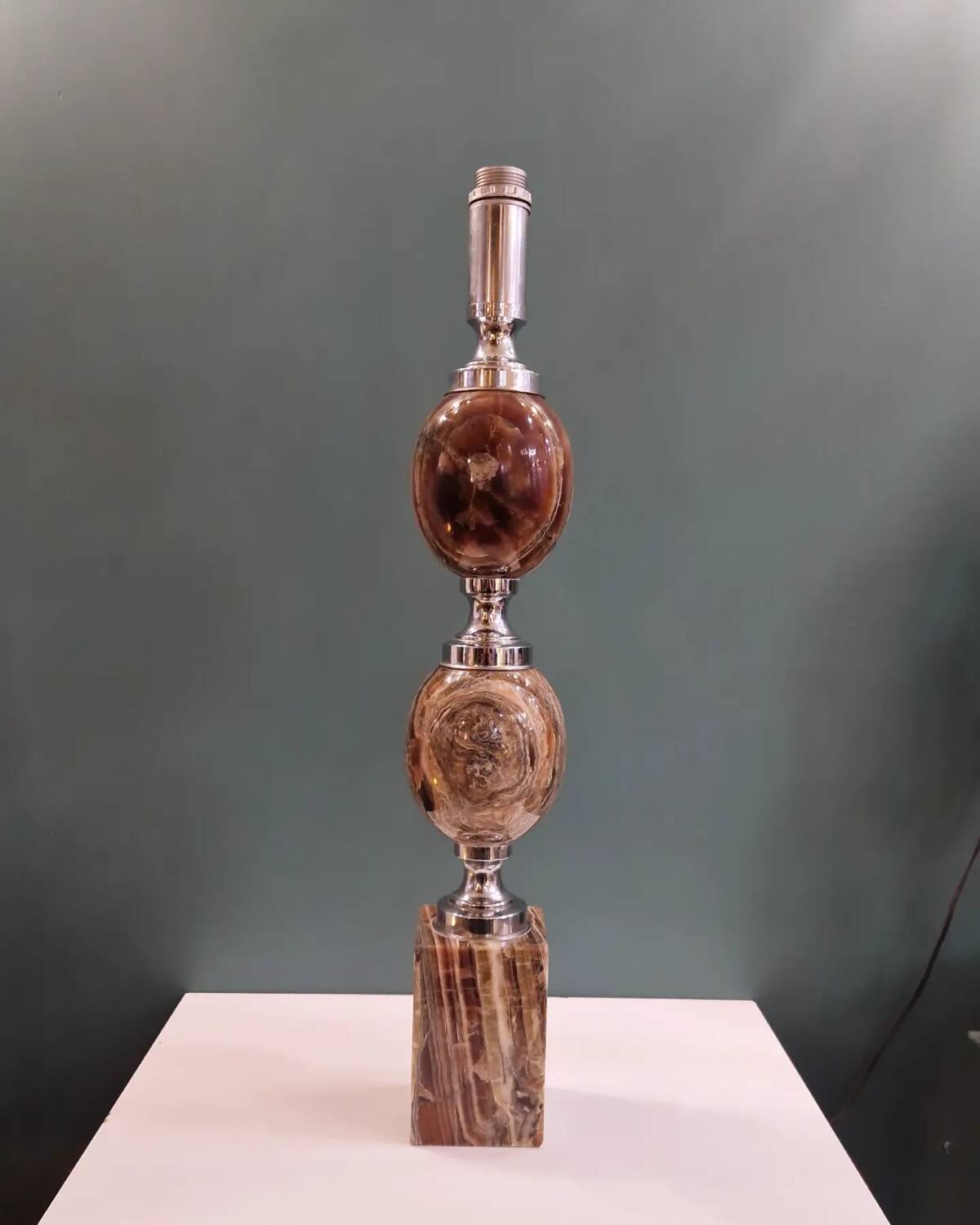 Large marble and chrome metal table lamp base from the 70s