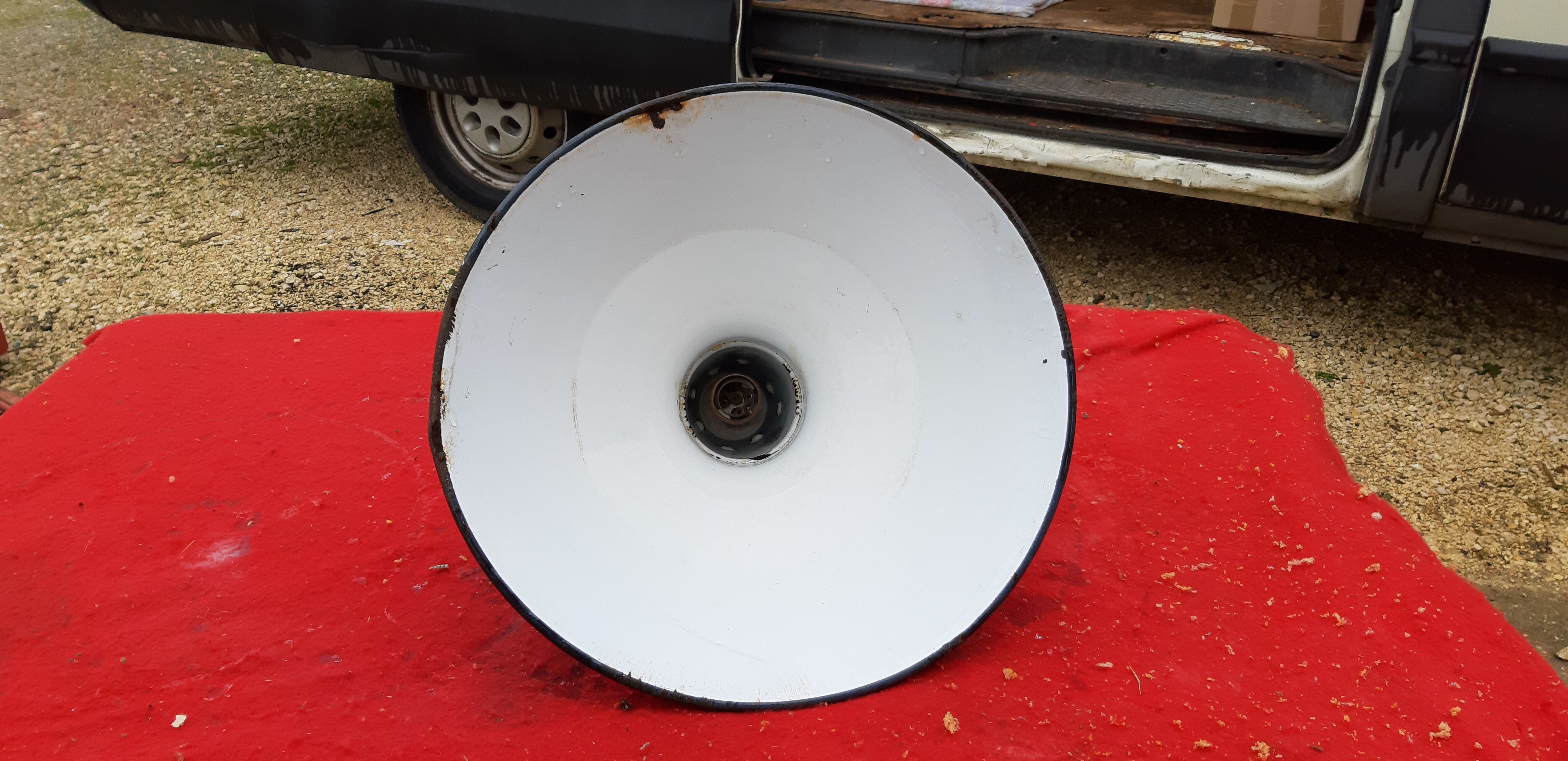 Industrial hanging lamp