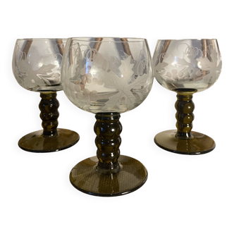 3 two-tone stemmed glasses with olive green stems