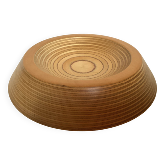 Glued laminated wood pocket emptier