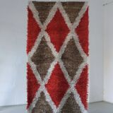 Tapis scandinave à losanges rouges (Rya) | Suède | Années 1960