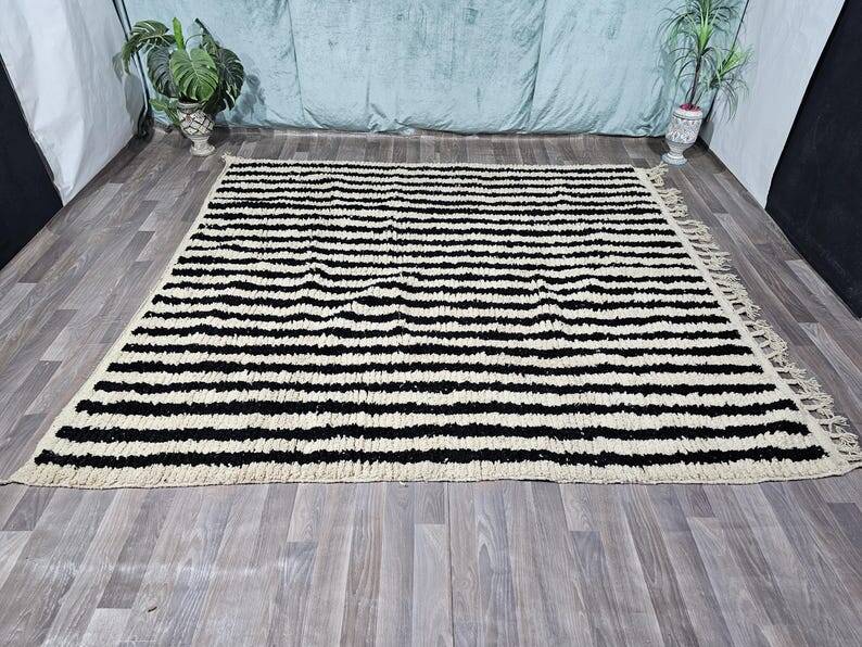 Handmade Moroccan rug 250cm x 300cm