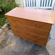 Vintage chest of drawers