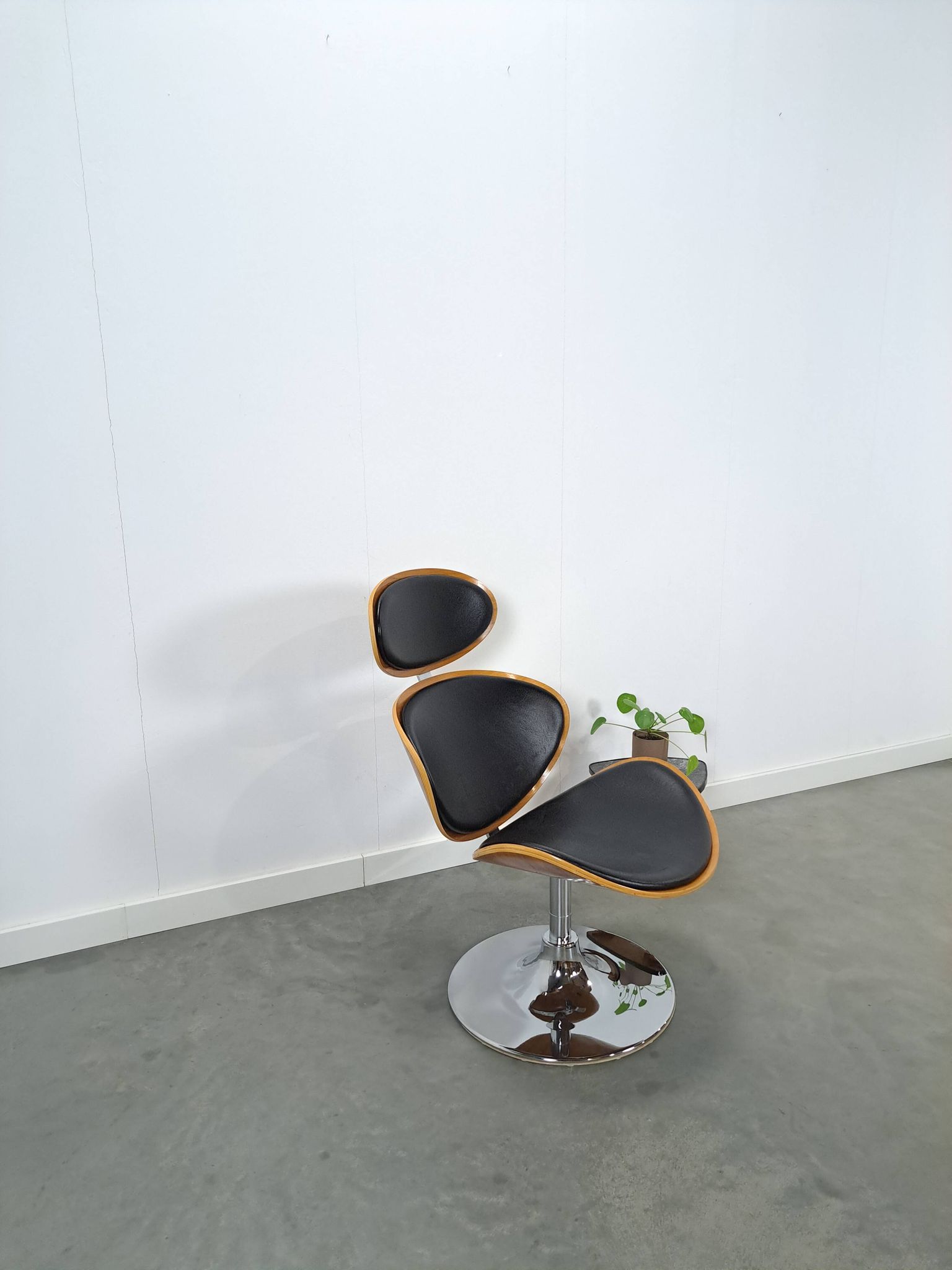 Dan-Form Curve loungestoel, draaifauteuil Denemarken