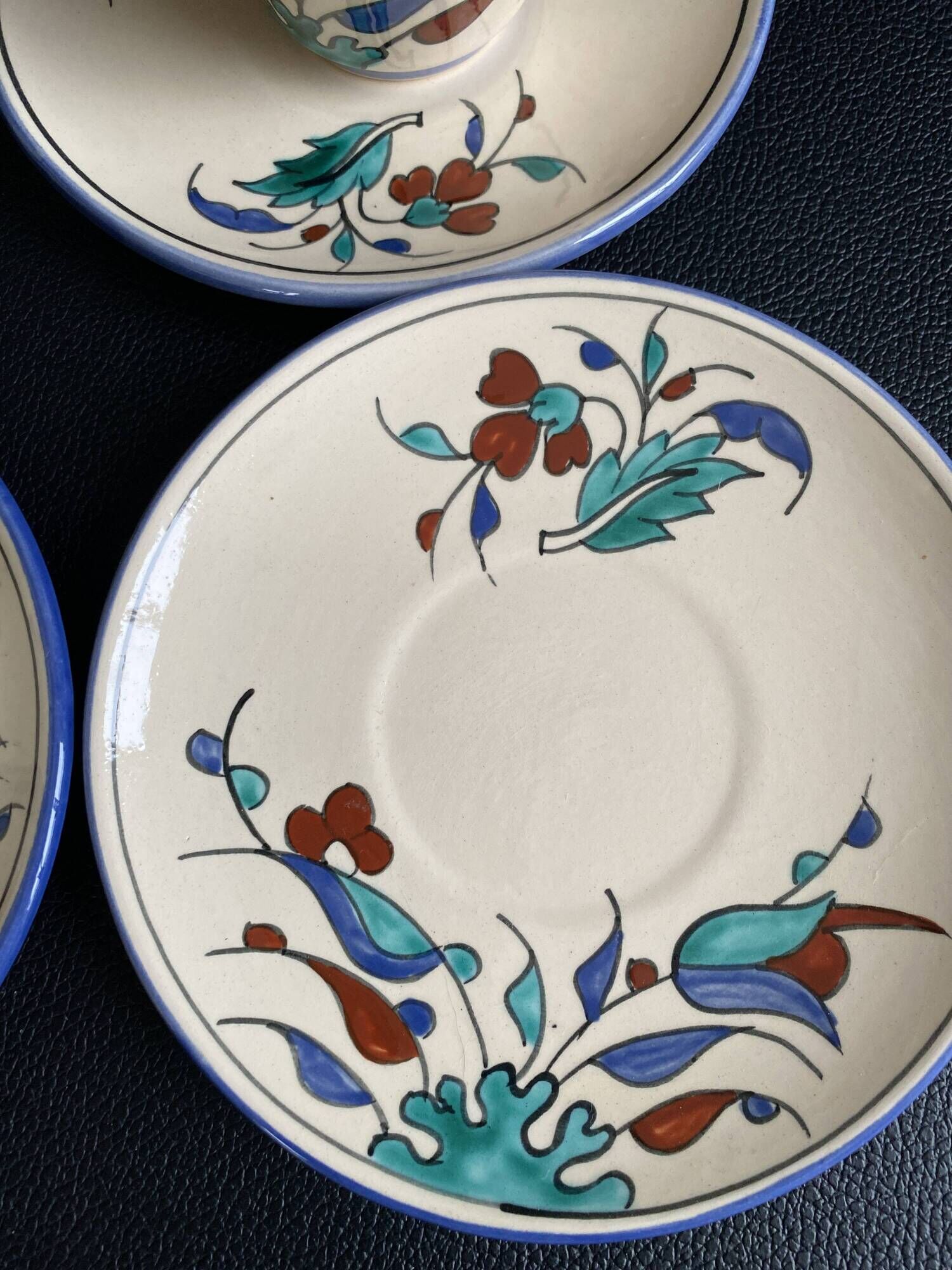 Set of 4 handmade cups and saucers – Hand-painted – Izni style