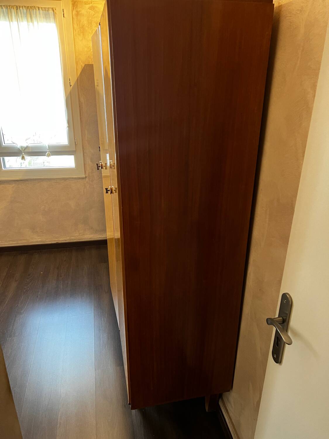4-door mahogany wardrobe