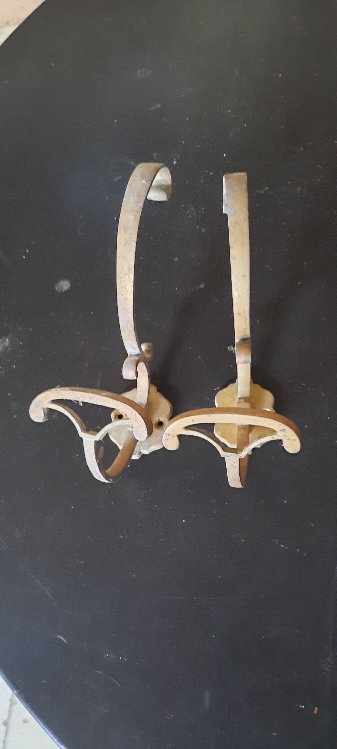 Set of 5 brass hooks
