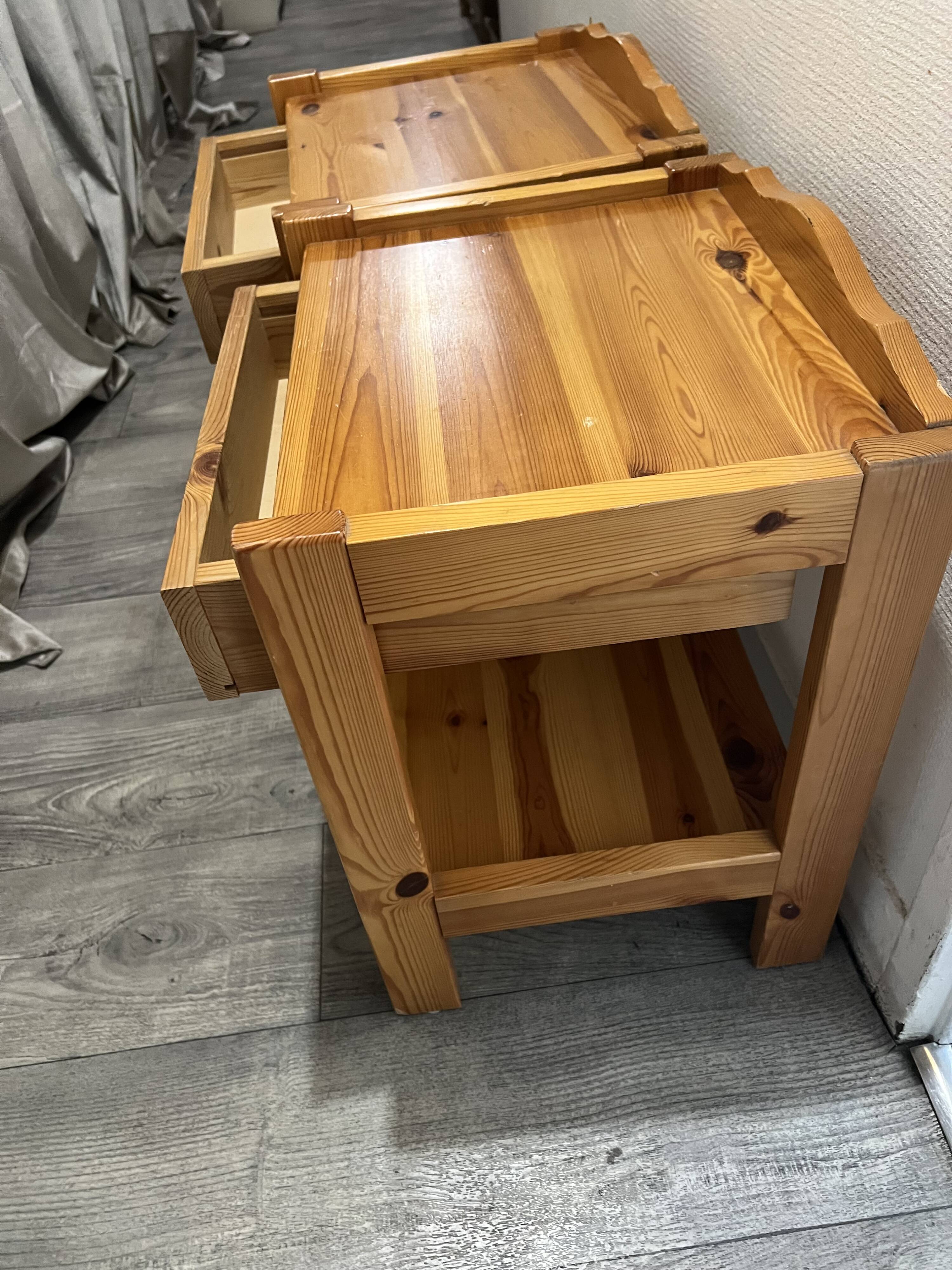 2 tables de chevet vintage en bois