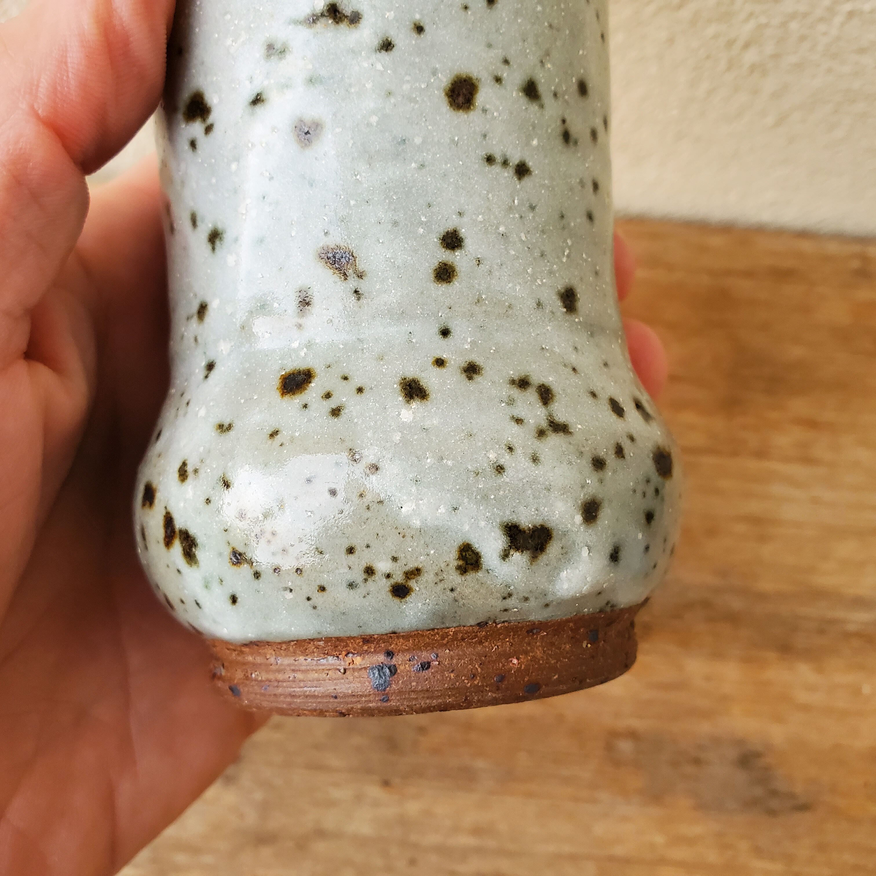 Stoneware pot vase