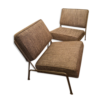Lot de 2 chauffeuses modèle G2 par Pierre Gariche