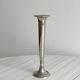 Petit vase soliflore en métal léger