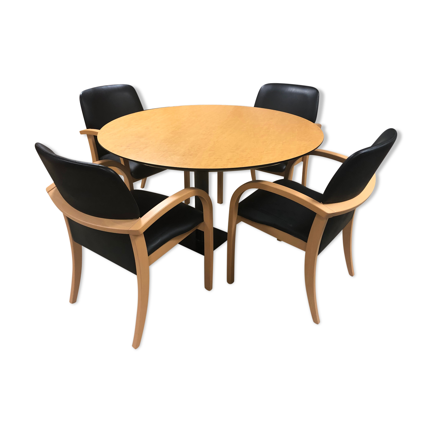 Table ronde et 4 fauteuils