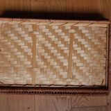 Wicker presentation basket tray