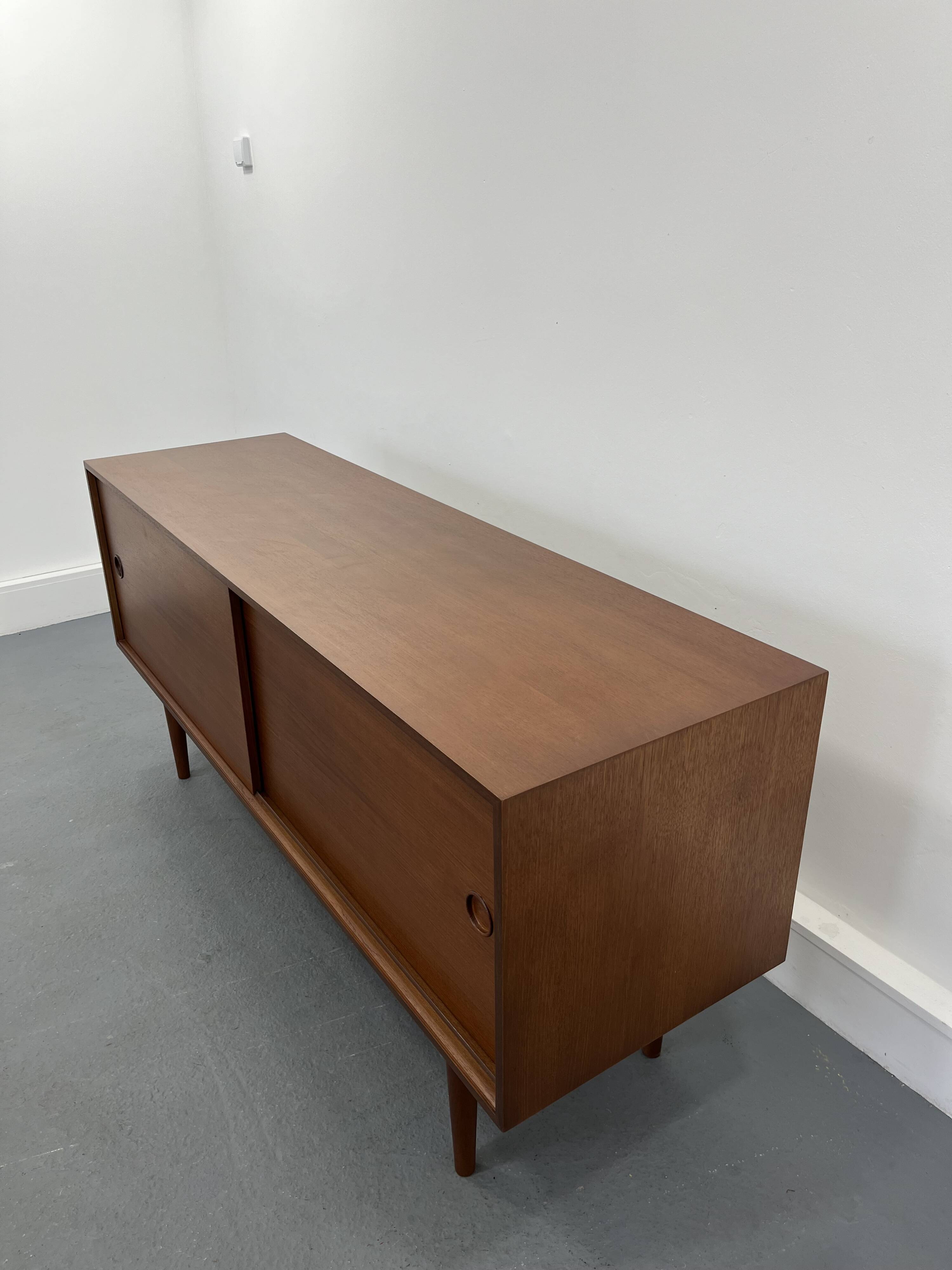 Enfilade danoise en teck, années 1960