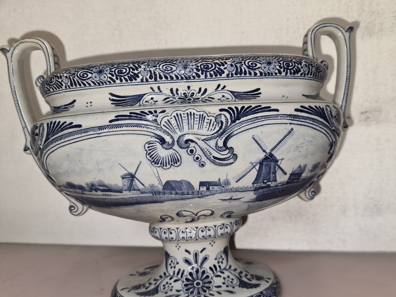 Delft earthenware planter with mill decoration