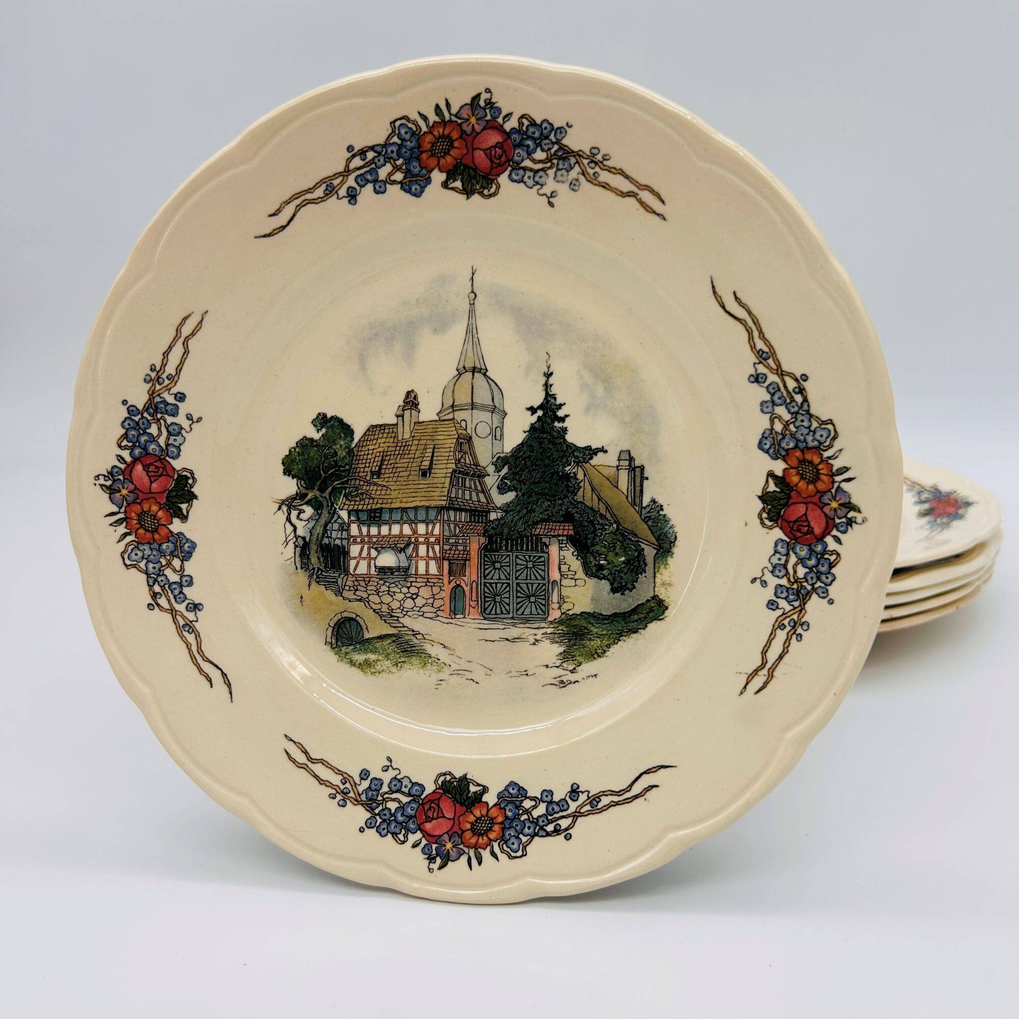 6 dessert plates "Obernai" from the Sarreguemines pottery.