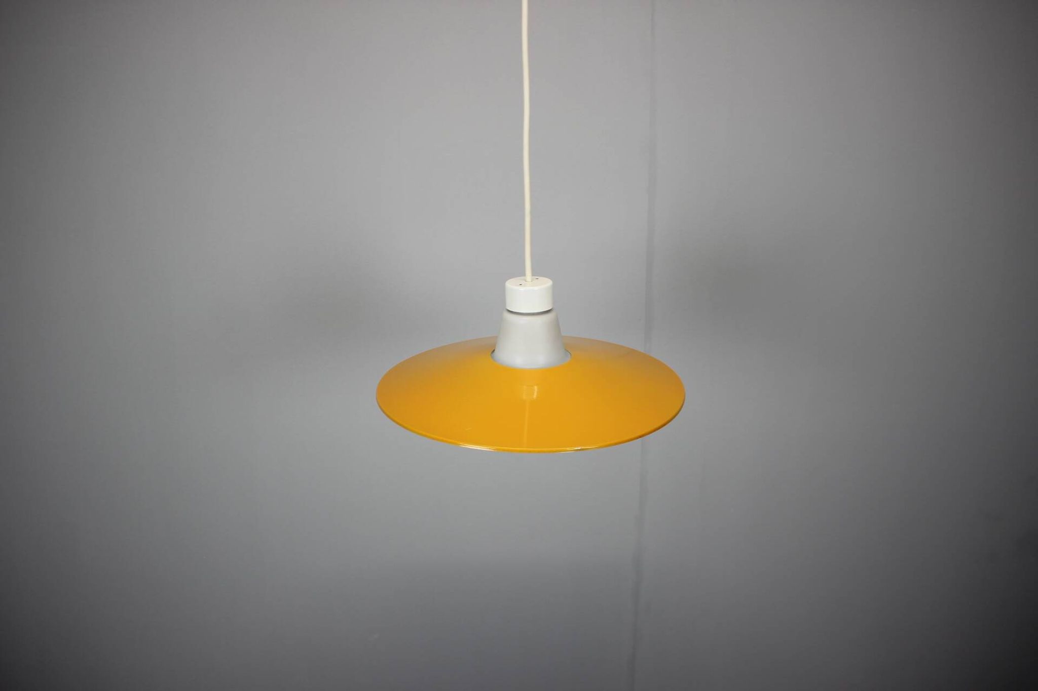 Suspension Mid-Century par Napako, années 1960, Tchécoslovaquie