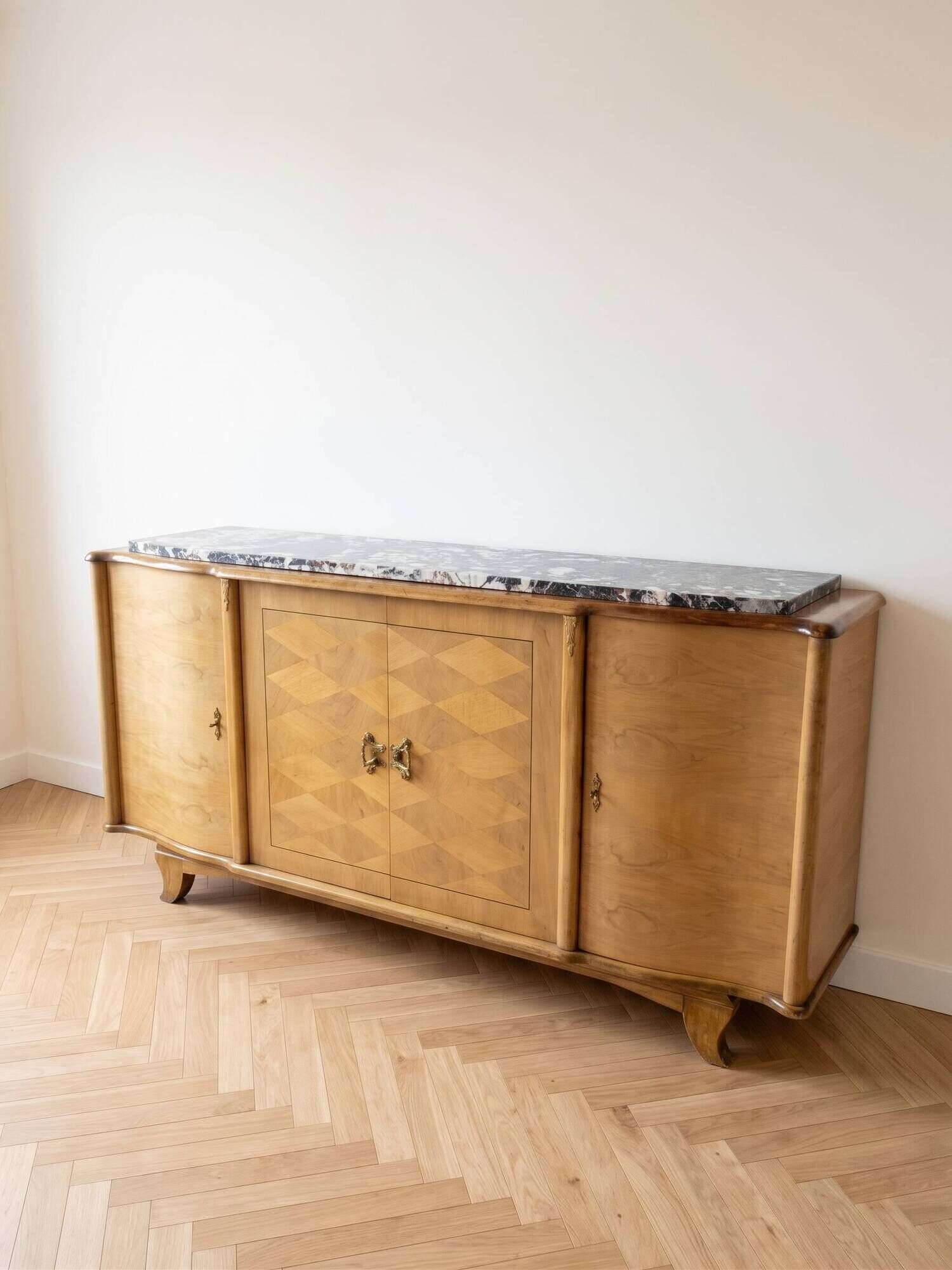 Art Deco buffet in light wood and marble