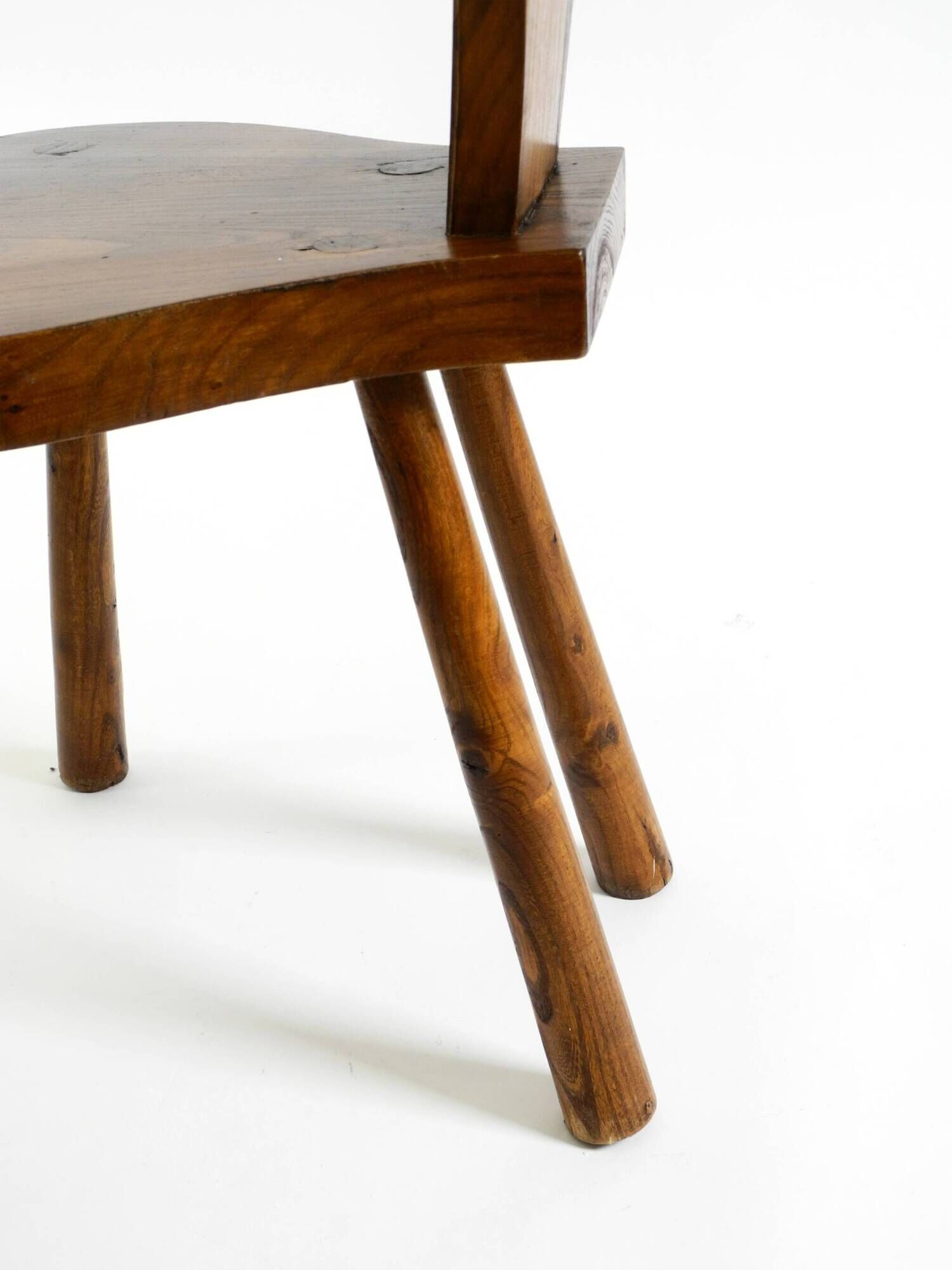 Solid wood chair with an ornate, hand-carved backrest – Made in Spain