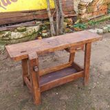 Wooden carpenter's workbench