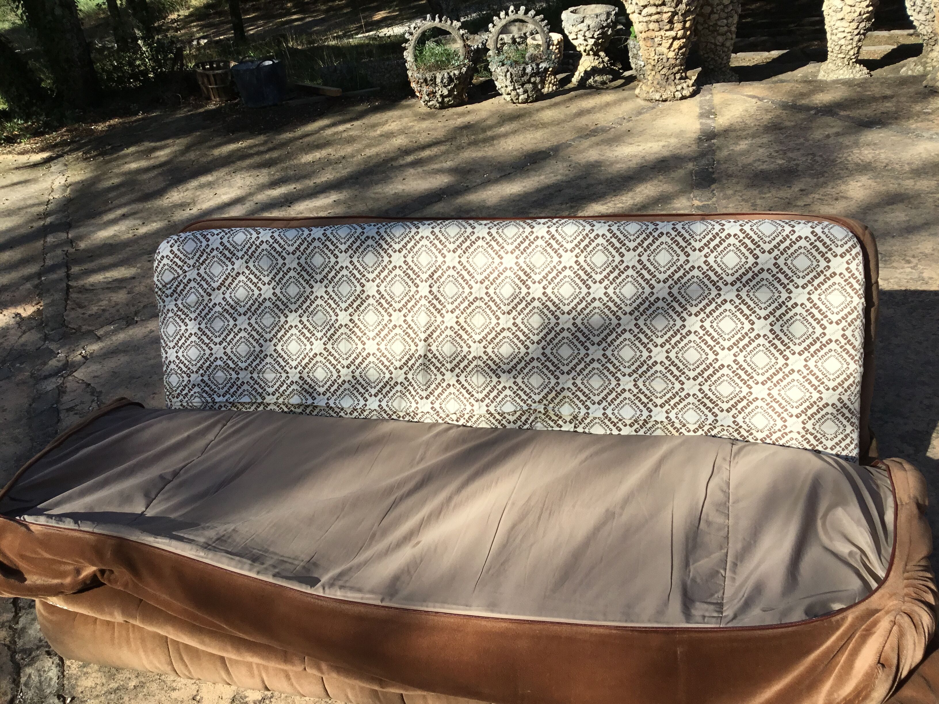 Sofa clic clac cinna / line roset. gao model by jean claude laloy 1980