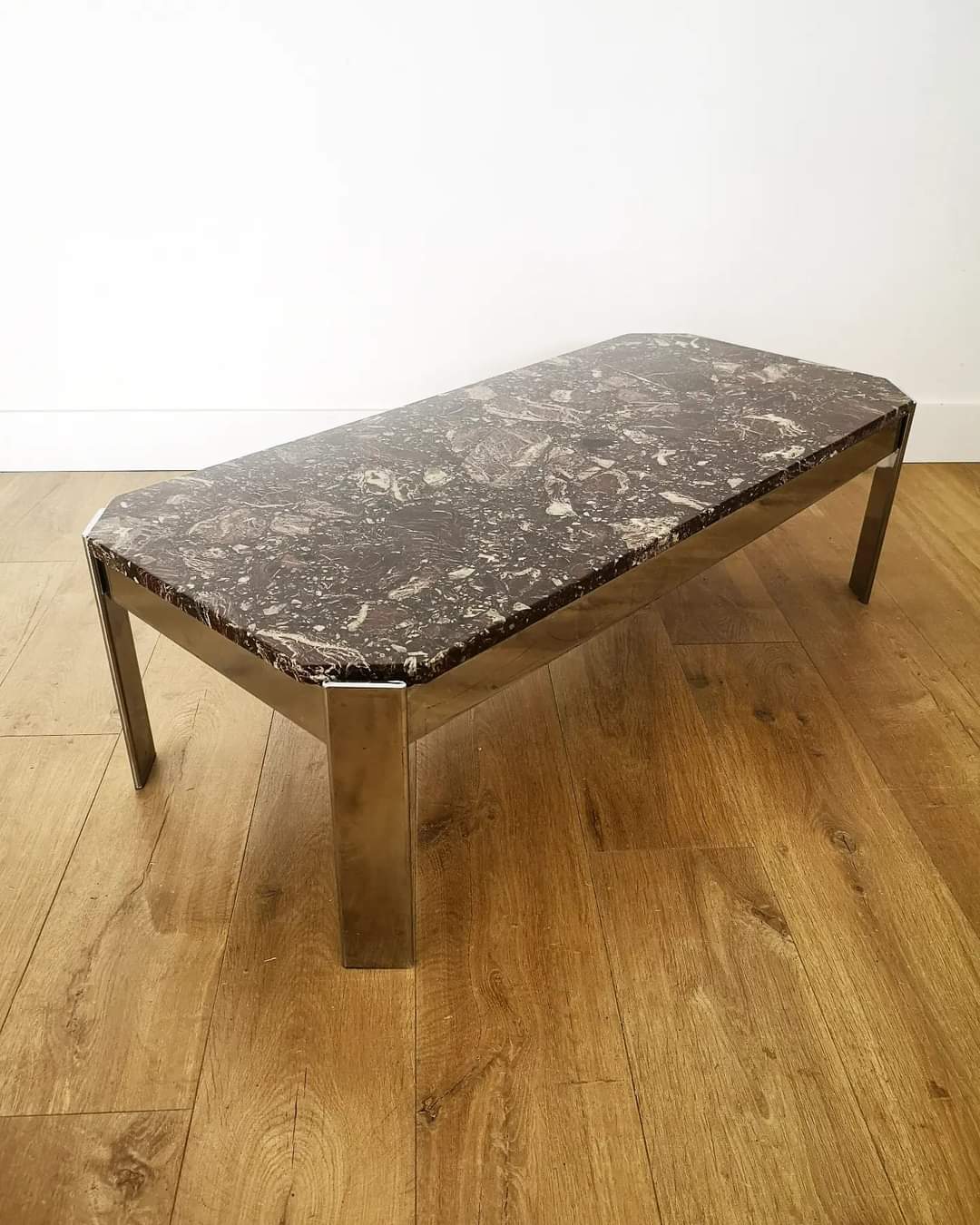 Marble coffee table and aluminum base