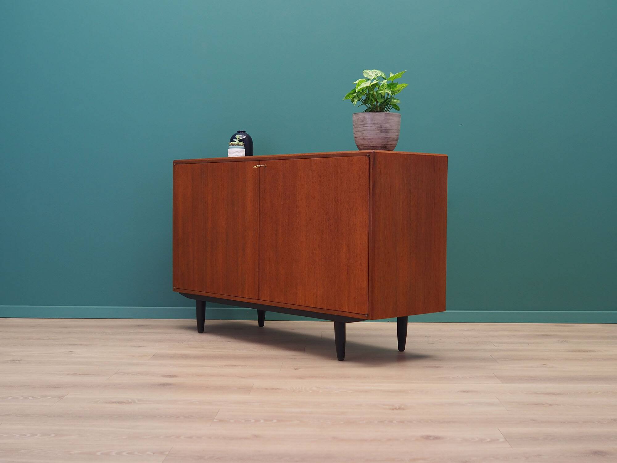 Teak cabinet, Scandinavian design, 1960s, designer: Bertil Fridhagen, manuf