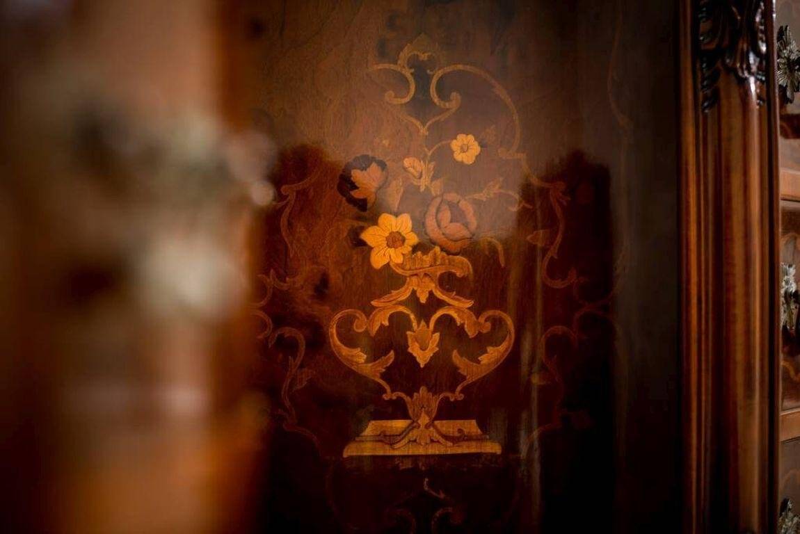 French Louis XV Style Walnut Marquetry Commode, 1950s