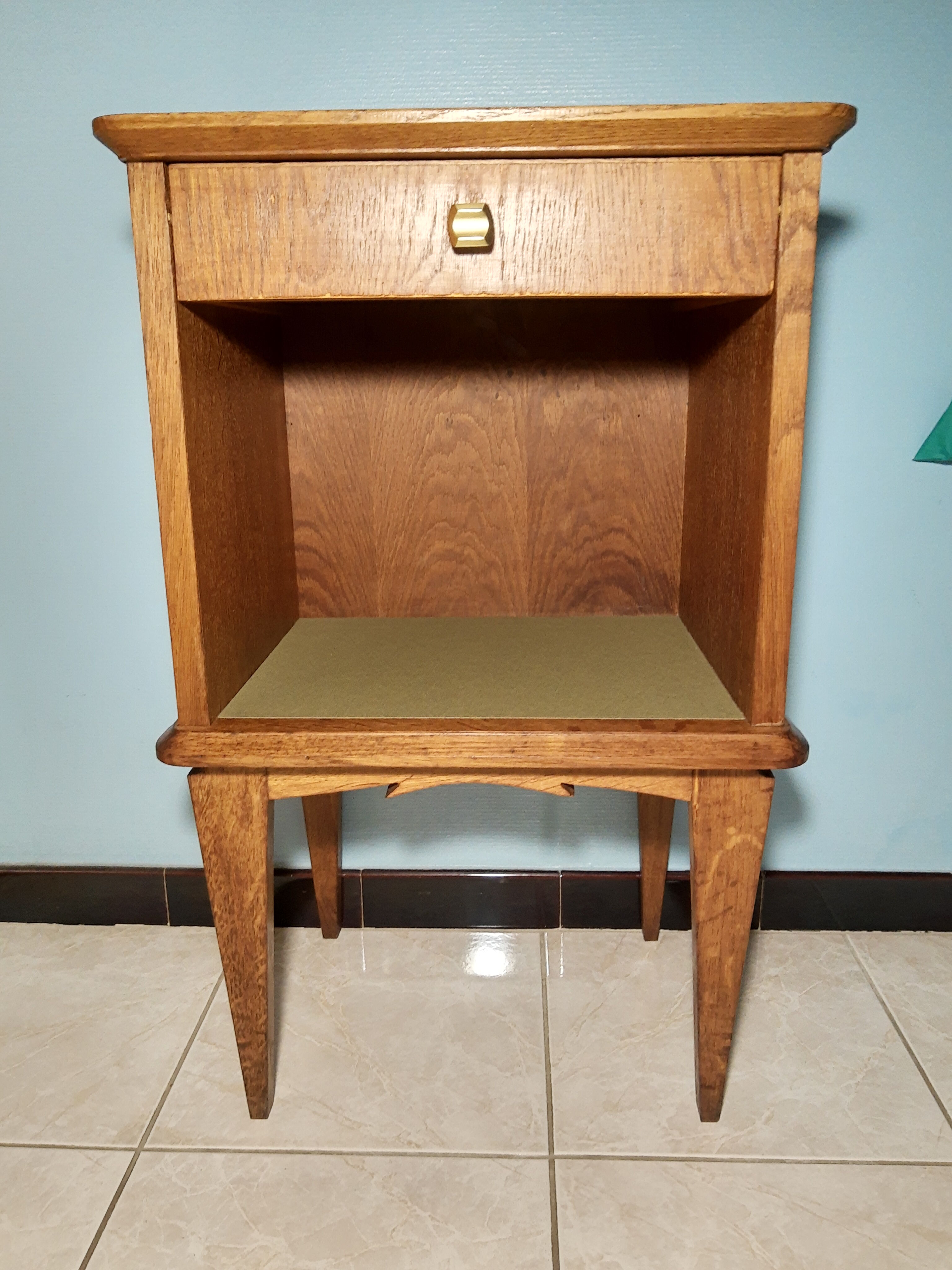 Vintage oak bedside/nightstand