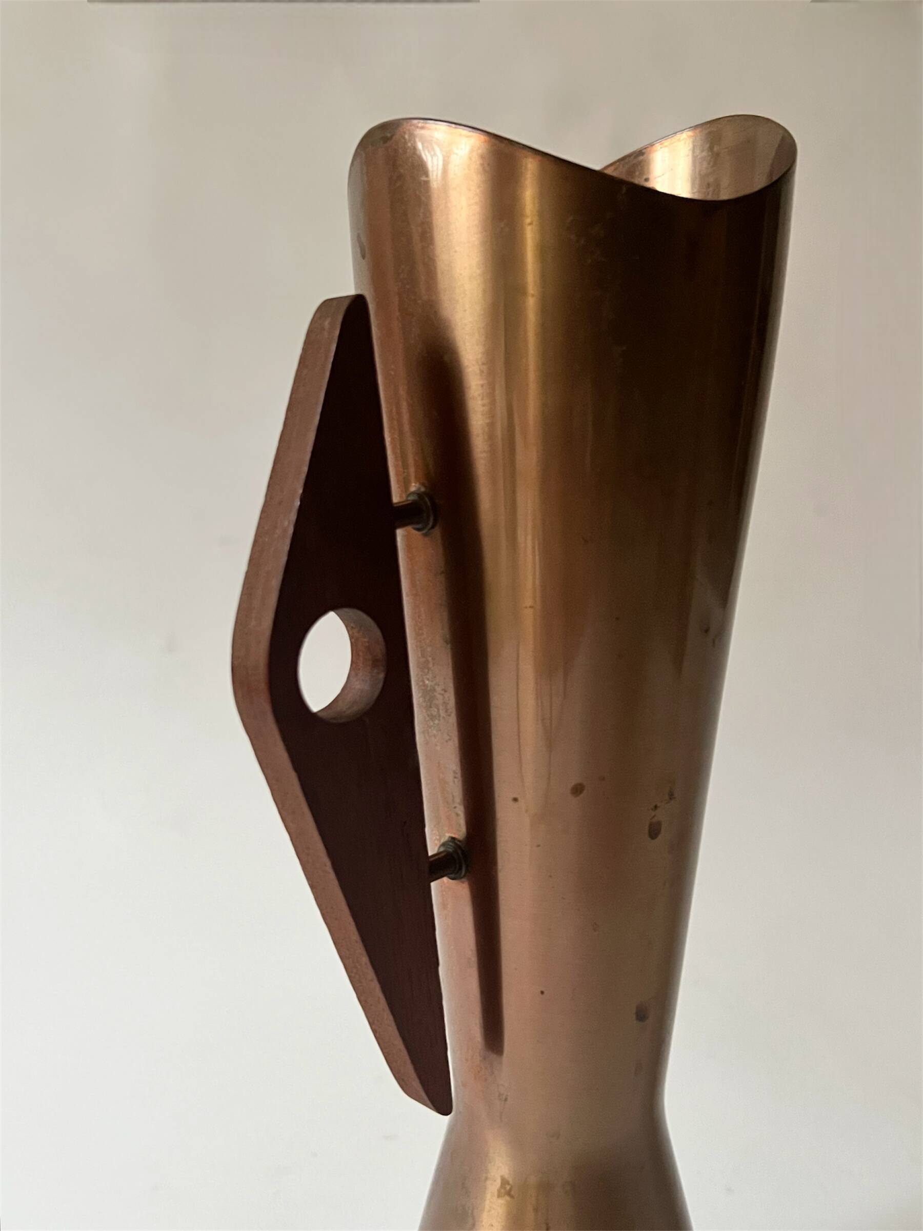 Scandinavian design vase in copper & teak, Denmark 1950