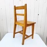 Chaise pour enfant en hêtre verni vintage