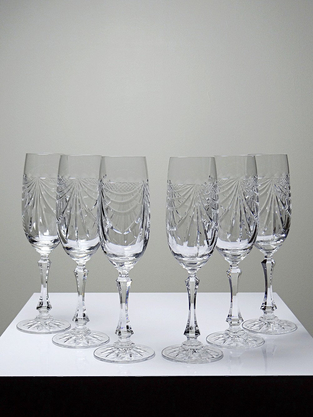 Set de 6 flûtes à champagne en cristal de Lorraine taillé main
