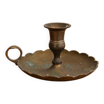 Antique hand candlestick in patinated brass – Vintage cellar rat