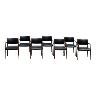 7 dining chairs attr. to Niels Moller