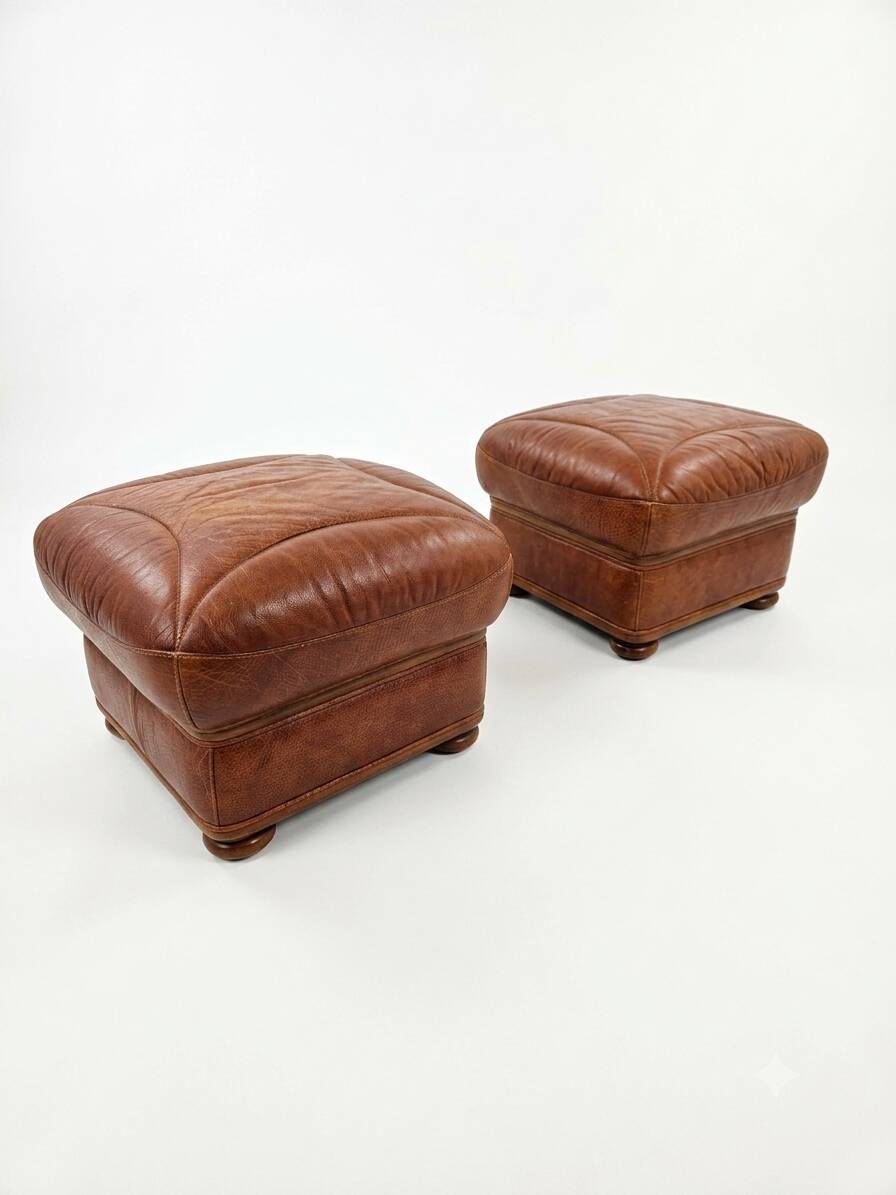 Pair of leather footrests from the 70s/80s.