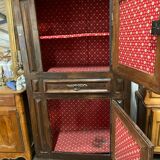 Man standing Louis XIII diamond point