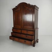 Rare armoire hollandaise en chêne du XVIIIe siècle – « Luierkabinet »