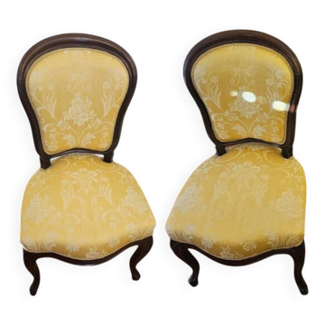 Set of 2 Louis-Philippe chairs, newly upholstered in mahogany wood.