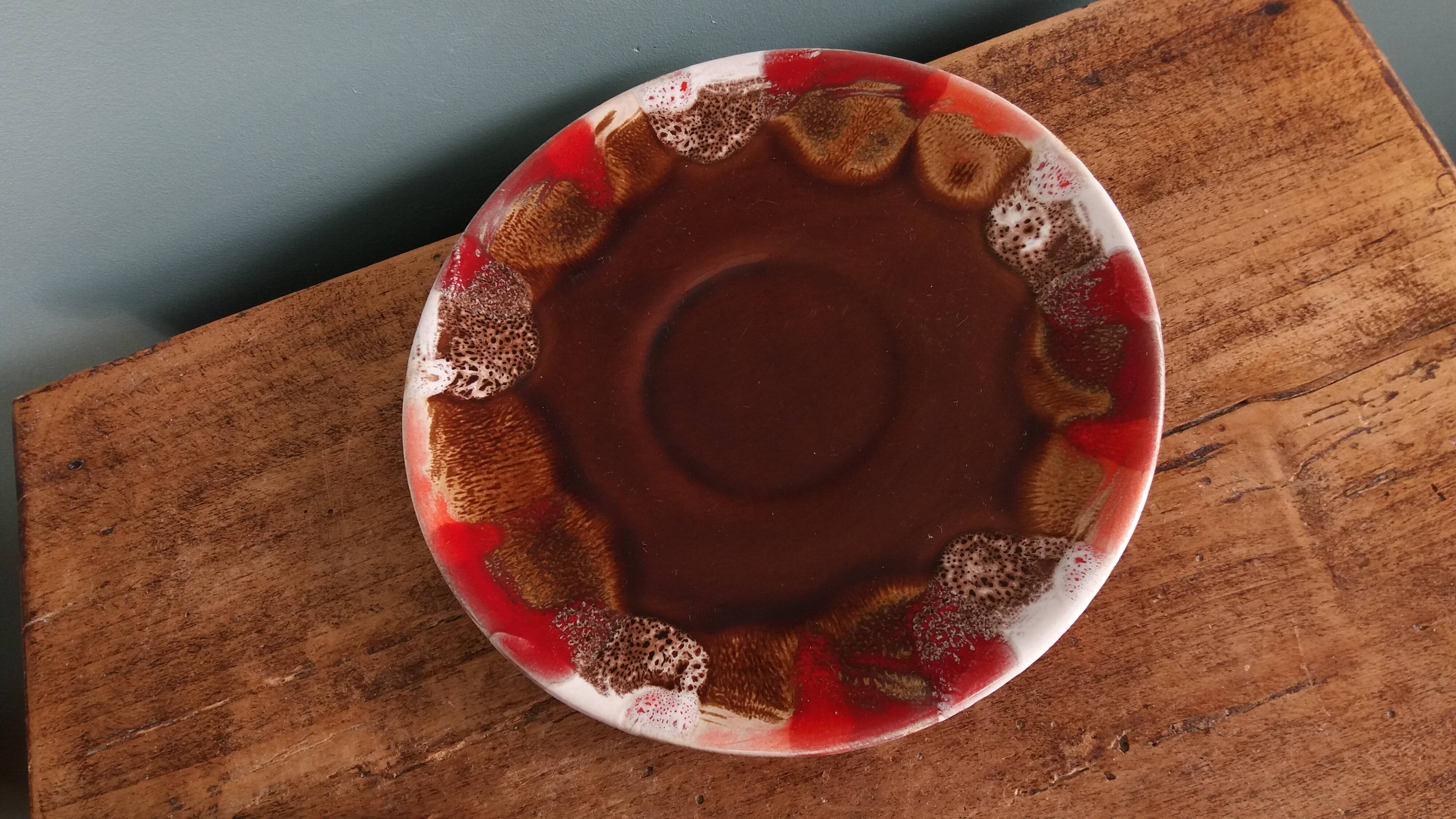 Cup, saucer, breakfast, Vallauris in flame-patterned ceramic.