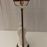 lampe ancienne porcelaine blanche opaline personnage SHOU 51 cm